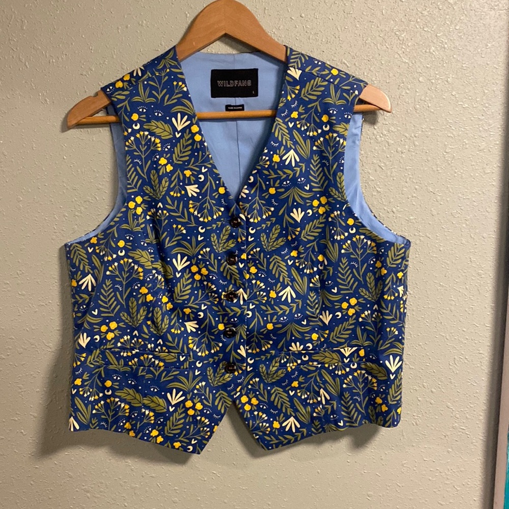 Wildfang blue suit vest w/ spring floral size large